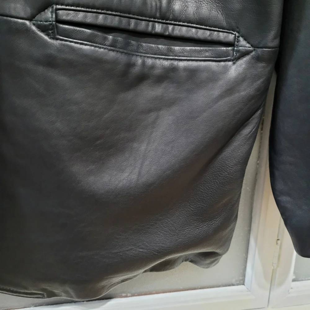 Vintage Leather Black Women's 1980's Jacket Blazer Retro shoulder pads - Picture 9 of 16